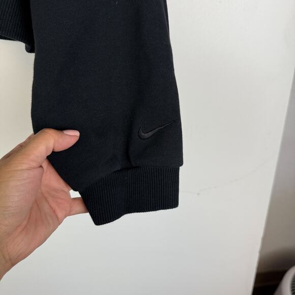 Nike Womens Sportswear Crop Pullover Hoodie Logo Black - Size L - Picture 3 of 10